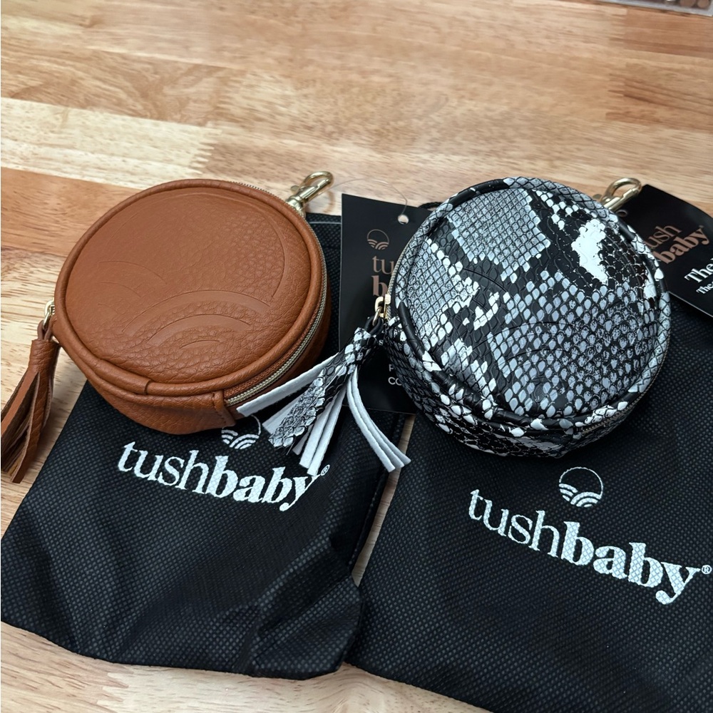 Tush baby set of two pods holders